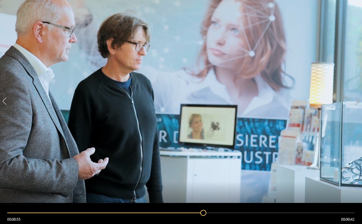 mdz_sk's tweet photo. Wie die #Digitalisierung das #durchgehende #Engineering in der #Textil- u. #Bekleidungsindustrie beeinflusst: Unser neuer Clip stellt die Expertise der #DITF für #KMU in den Bereichen #Simulate, #Print & #Cut, #Smart #Textiles u. #Textiler #Leichtbau vor:
https://t.co/6KDYx7EWFB https://t.co/6Esy3GrD5t