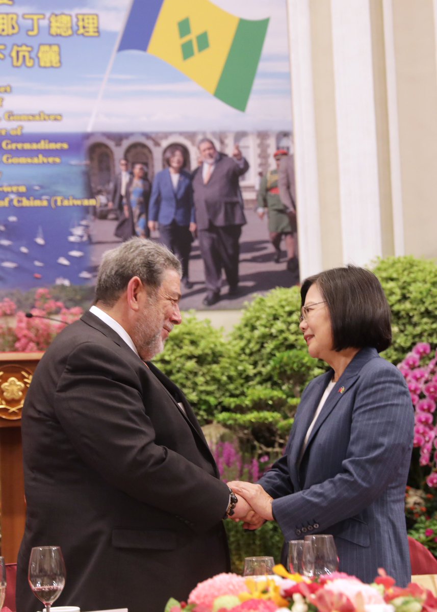 蔡英文tsai Ing Wen On Twitter Today S Plaque Unveiling Ceremony For The Svg Embassy In Taiwan Takes Our Bilateral Ties To A Whole New Level This Will Bring Us Even Closer As We