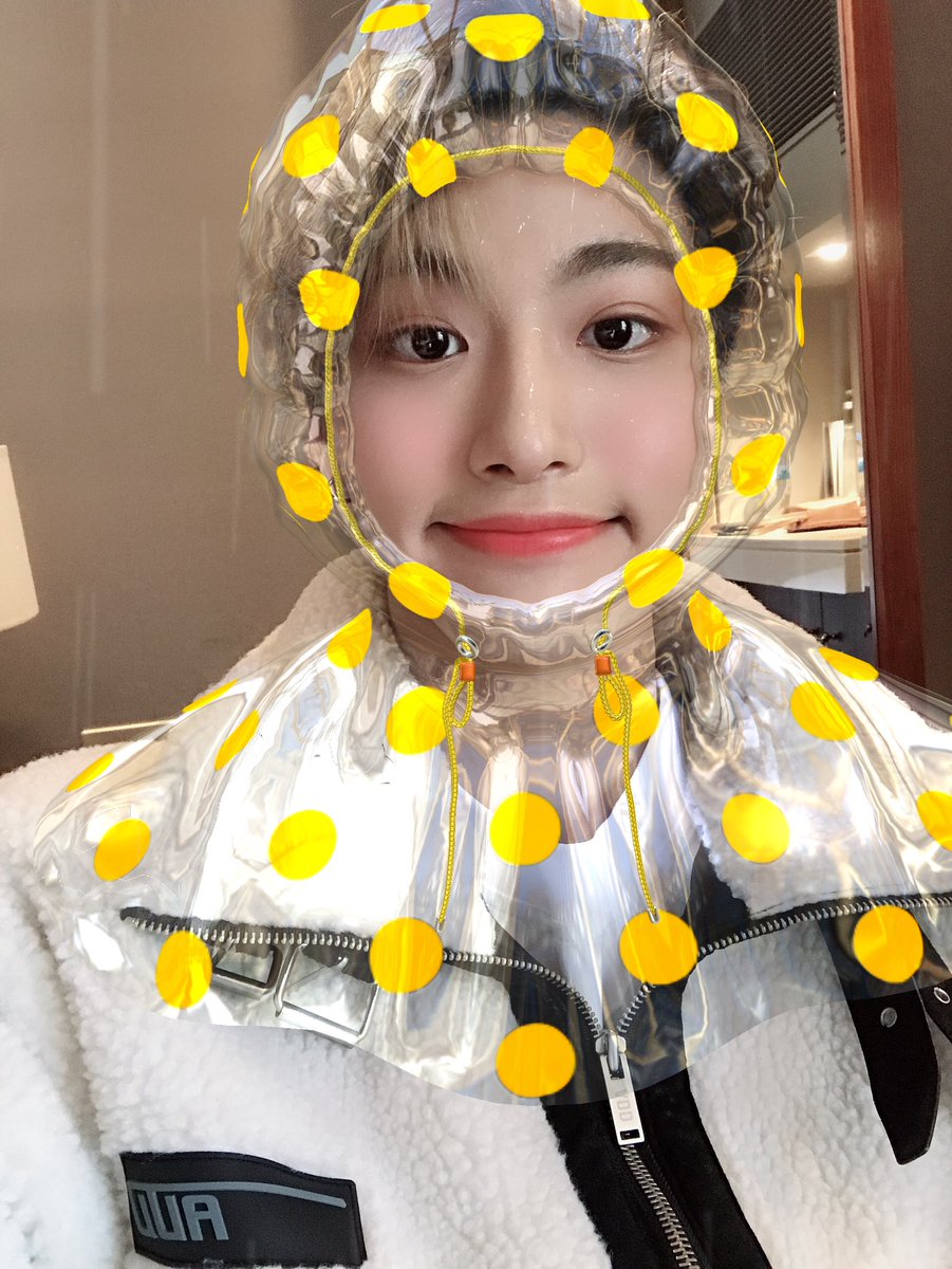 ATEEZofficial's tweet photo. [#성화] 성화의 애교(?)사진 😂 feat.홍
#ATEEZ #에이티즈 https://t.co/p8g6pjd6zg