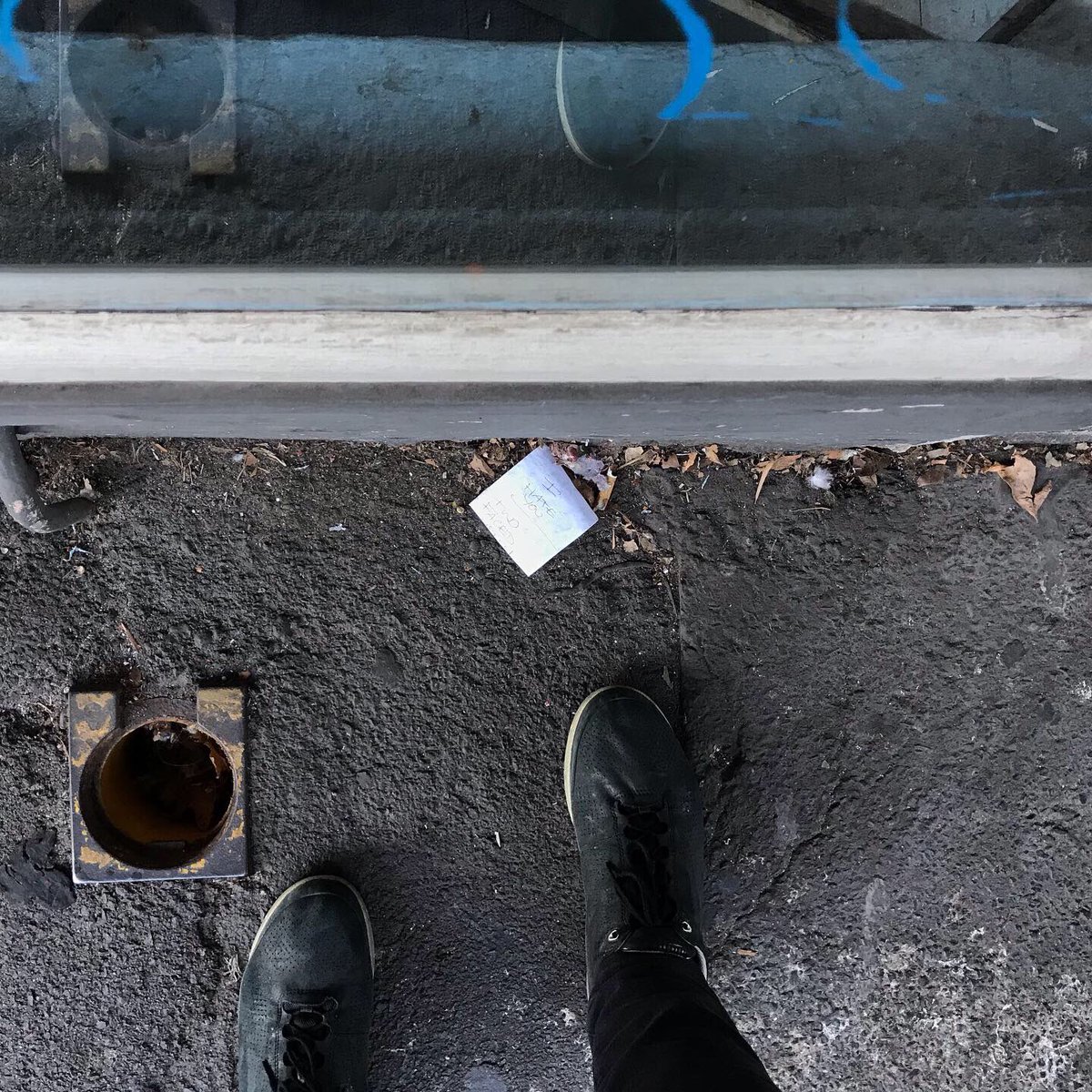 foundbylaura's tweet photo. KELLY!!!! What happened??
Found just now on my way home from work. Newtown, you never disappoint.
King St, Newtown, NSW. 8.8.2019
#newtown #kelly #slut #drama #foundnote #streetfinds #innerwest #mystery #story #streetart #haveifoundyours @foundbylaura https://t.co/KTCoe8NHvy