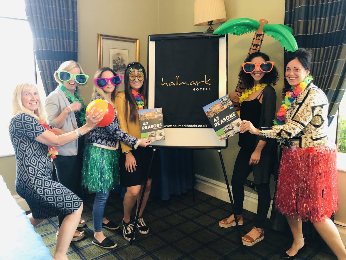 Jude and I had a brilliant evening hosting the ladies from @CR_Worldwide_ at the #stunning <a href="/WelcombeSpa/">Welcombe Spa</a>...they even got involved in #Summerof47 and excited to hear about our new hotels #FAMtrip #productknowledge #entertaining