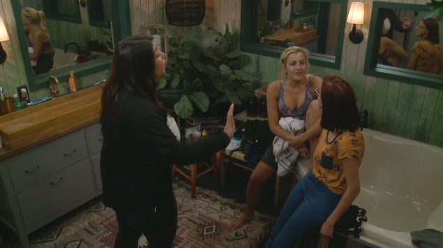 IsItUpOrDown's tweet photo. #GiggleGate๐คญ ...if it were anybody else going home, I might agree, Jack tho? #Fuhgeddaboudit๐ #BB21 https://t.co/dyRo72za1d