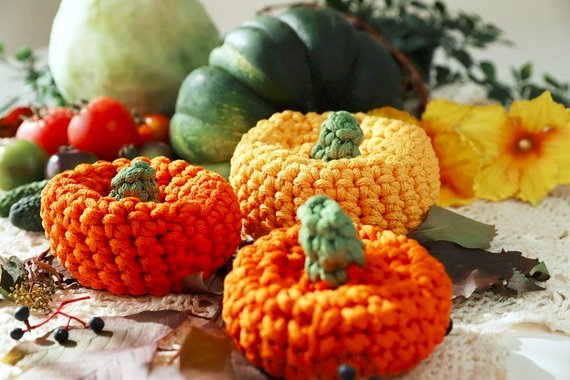 Crochet pumpkins for table decoration 🎃🎃🎃 etsy.com/shop/ropedeco #etsyshop #HandmadeHour #pumpkin #Halloween #Decor #tabledecor #homedecor #gifts #EtsySocial #celebrate #crochet #scandi #nordicstyle #RusticHomeDecor #halloweendecor #Autumn #decoration #decoracao #ropedeco