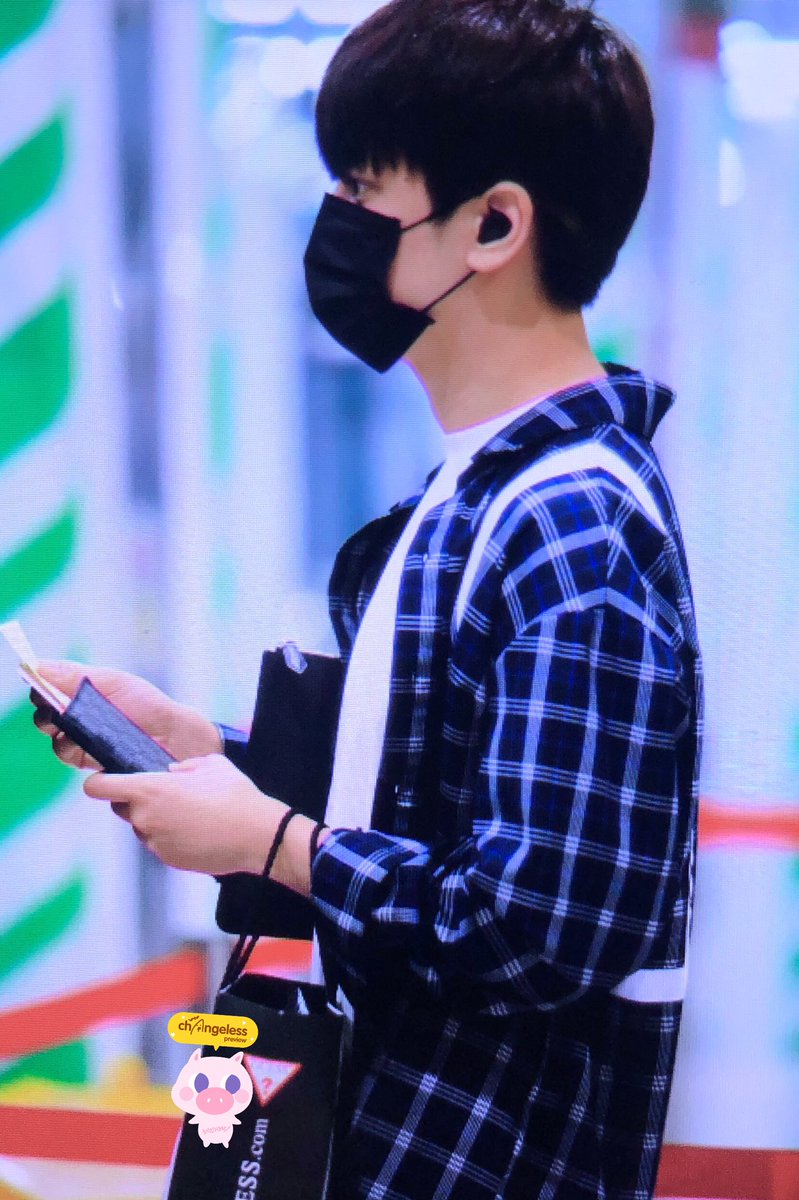 190808 KIX
#iKON #CHANWOO #찬우 #정찬우 #チャヌ #찬우살이 
<a href="/iKON_chan_w000/">정찬우</a>