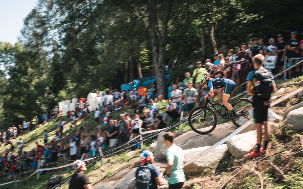 SilverbackBikes's tweet photo. Last weekend, Mariske had a great ride in the short track race to finish in 14th, following a 23rd place in the XCO event. Nice work @Mariskestrauss #SilverbackBikes #BornToBeFast #SilverbackRacing 📸: @thomaswdesign https://t.co/ONvOhPgU7C