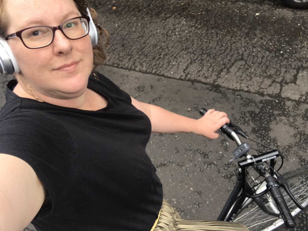 SueReviews's tweet photo. It’s #CycletoWorkDay so here’s my bike to work selfie!
(Who says you can’t ride in a gold pleated skirt??)
@EdinUniMedicine #cycleEdCentral @CycletoWorkUK https://t.co/i3J5xXYocf