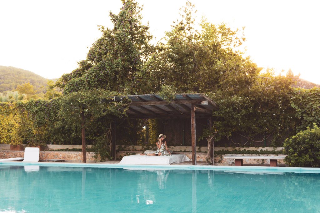 Estamos soñando con esa #Ibiza de #relax y llena de rincones únicos que vivimos hace dos años. Si solo conoces la #Eivissa de fiesta, este post te va a alucinar!
--⁠⠀⁠
warmhomelife.blog/2019/06/30/ibi…⁠⠀⁠