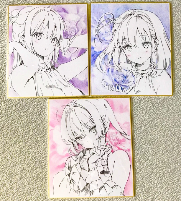 色紙も開催日に前、ギリギリ完成しました。色鉛筆使うのめちゃくちゃ久しぶり...!一点限定のグッズになります。 