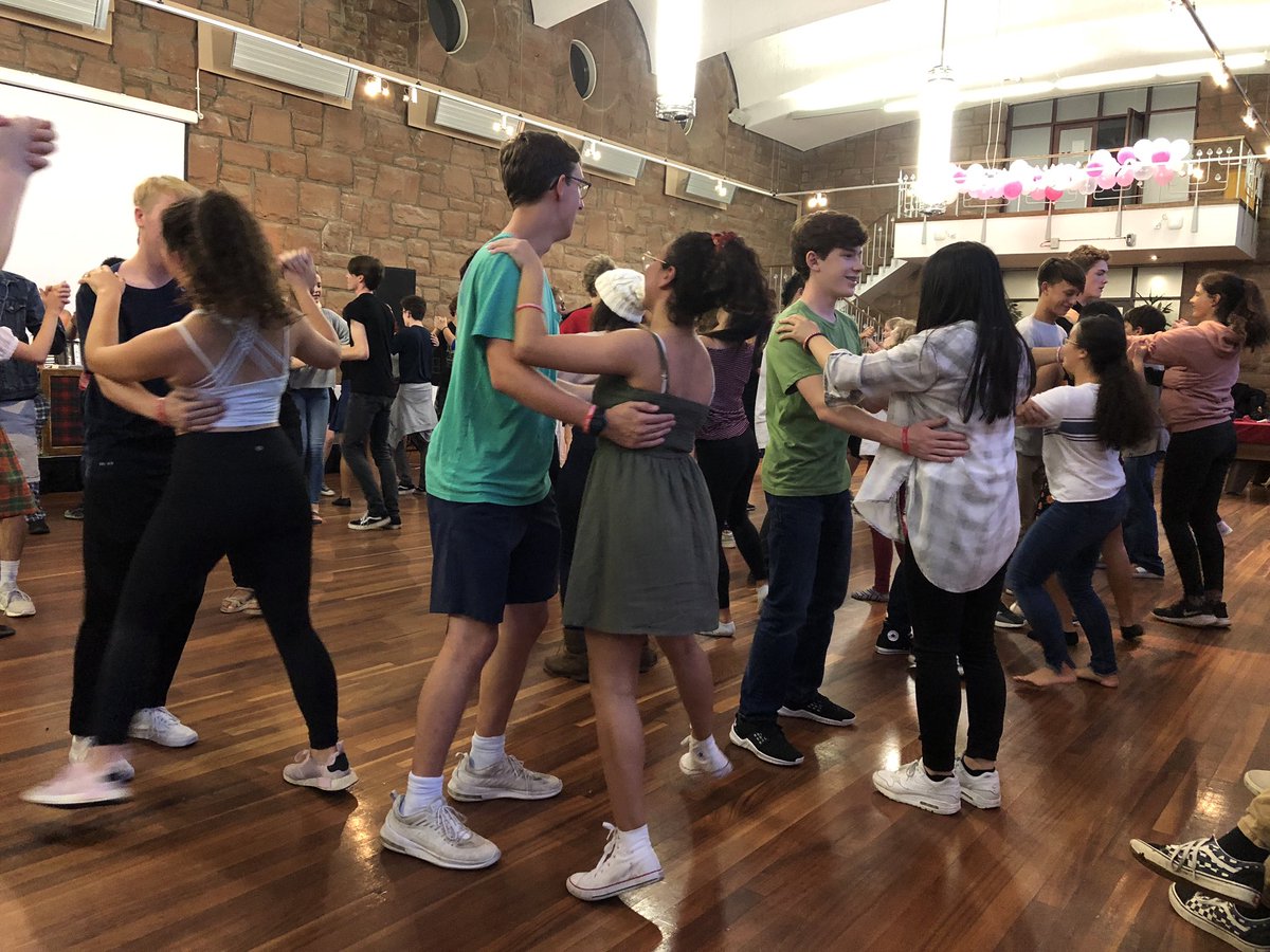 esdfinearts's tweet photo. A little Ceilidh country dancing for you. If you look carefully, you should see ESD students in the center and other places. #esdarts #esdallas #ESDKillsMonsters #esdtheater #esdtakesthefringe @AHSTFEdFringe @EpiscopalDallas https://t.co/hBC9buyZsX