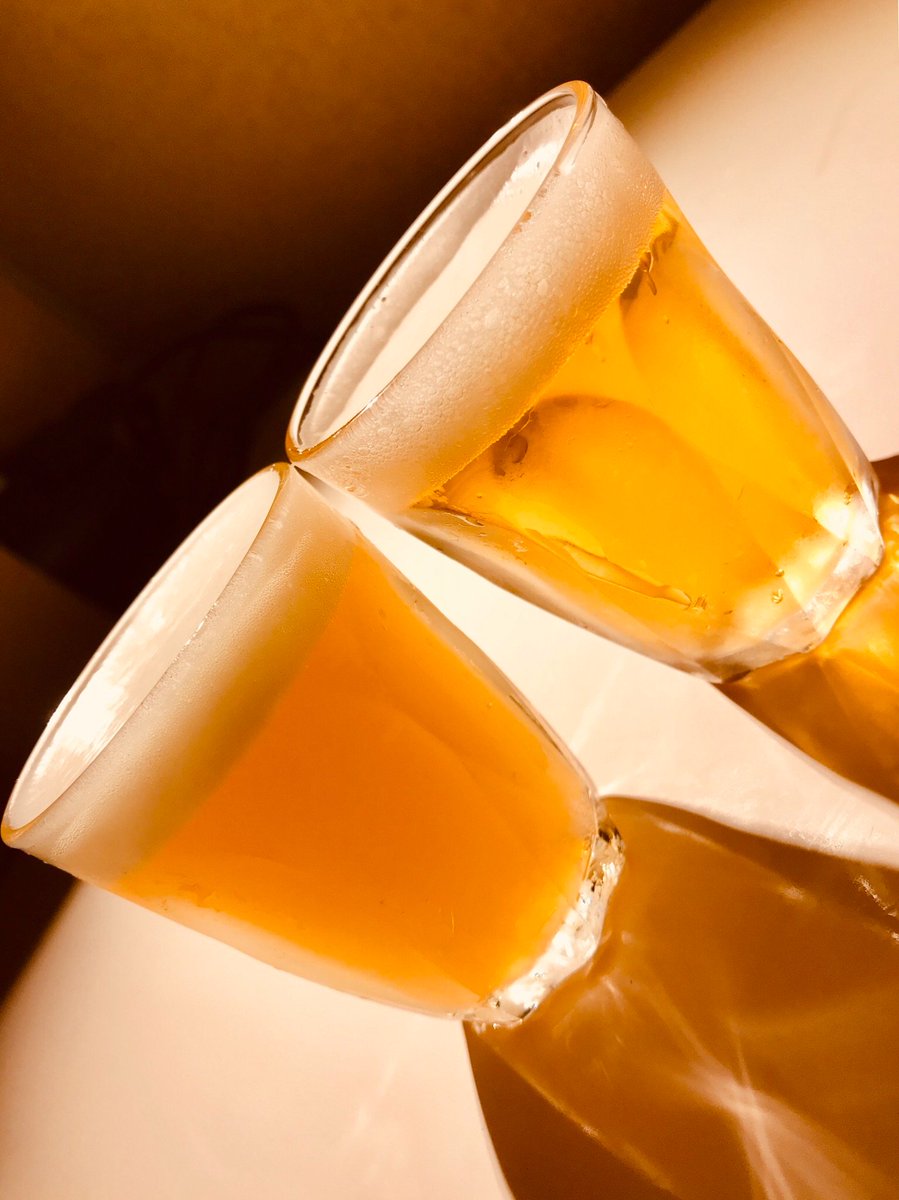 ローカルビアを広める Twitterren Howe Sound Brewing Hop Raiser Strathcona Beer Company Get Down On It 開栓です Https T Co Ky7ddw6rly