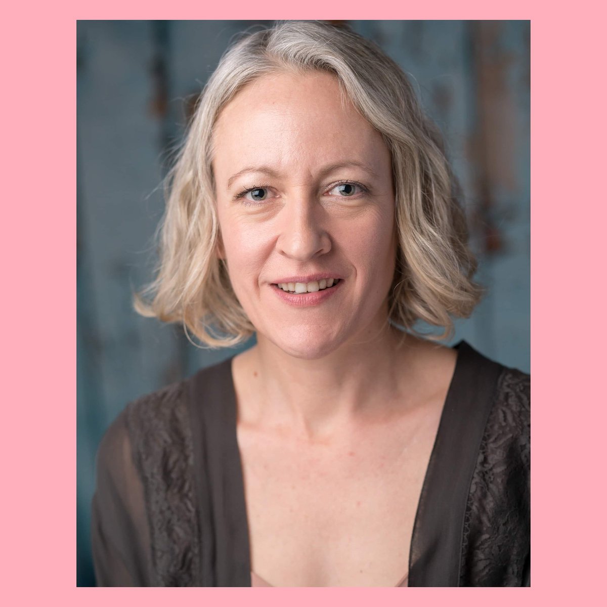 FtukGreat's tweet photo. 🏚️ MEET THE CAST 👰 As our Miss Havisham, we have Jan Olivia Hewitt! ⠀

#greatexpectations #hoxton #geffryemuseum #openair https://t.co/v5GIdSTBVm