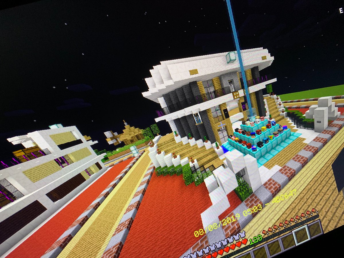 tadeus2104's tweet photo. @BtSkycraft 
Para entrar na vossa equipa é preciso fazer algum teste? https://t.co/XBmgxiyPFC