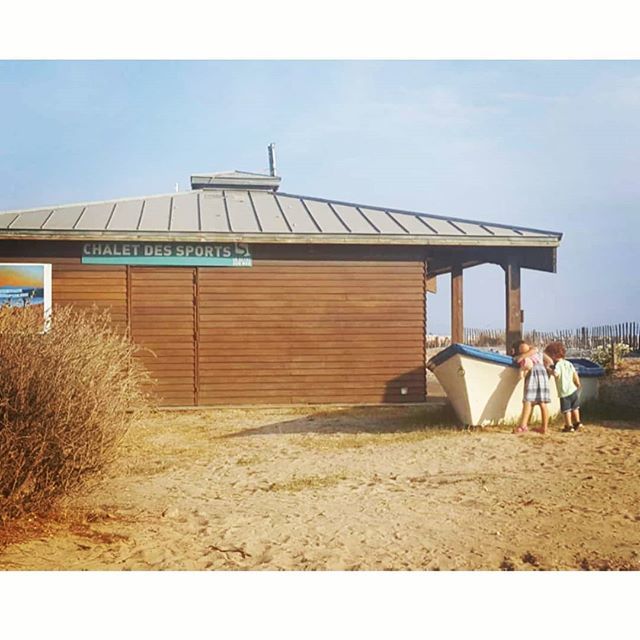 OrianaDavini's tweet photo. L'incontestabile gioia di dare una sbirciatina
.
.
.
#summer #estate #ete #summerlife #mare #sealife #seaside #sea #beach #beachlife #lessablettes #francia #france #lilimadeleine #kids #ship #ships #barca #sole #sunny #instafrance #provenza #provence #en… https://t.co/H0mvtlTJUn https://t.co/zaLVhkU0d8