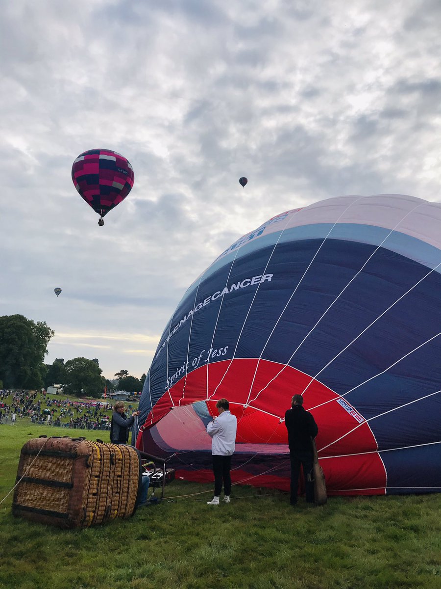 phoebe_moore's tweet photo. @bbcrb is up in the sky for the #Bristol #Balloon Fiesta! 😍😍😍 Tune in tonight with @adam_crowther to hear a special track recorded by @jamiecruick inside the basket over the Clifton Suspension Bridge 🎤 📻🔊🎼 https://t.co/7ye6IQtxnx
