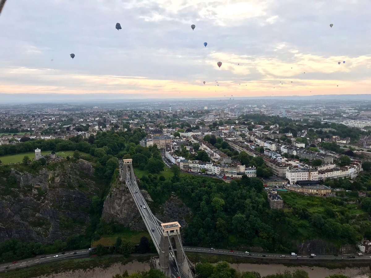 phoebe_moore's tweet photo. @bbcrb is up in the sky for the #Bristol #Balloon Fiesta! 😍😍😍 Tune in tonight with @adam_crowther to hear a special track recorded by @jamiecruick inside the basket over the Clifton Suspension Bridge 🎤 📻🔊🎼 https://t.co/7ye6IQtxnx