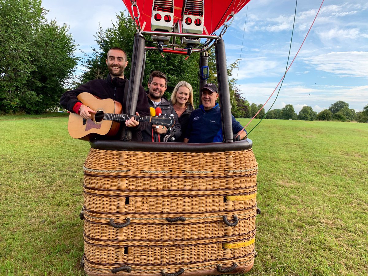 phoebe_moore's tweet photo. @bbcrb is up in the sky for the #Bristol #Balloon Fiesta! 😍😍😍 Tune in tonight with @adam_crowther to hear a special track recorded by @jamiecruick inside the basket over the Clifton Suspension Bridge 🎤 📻🔊🎼 https://t.co/7ye6IQtxnx