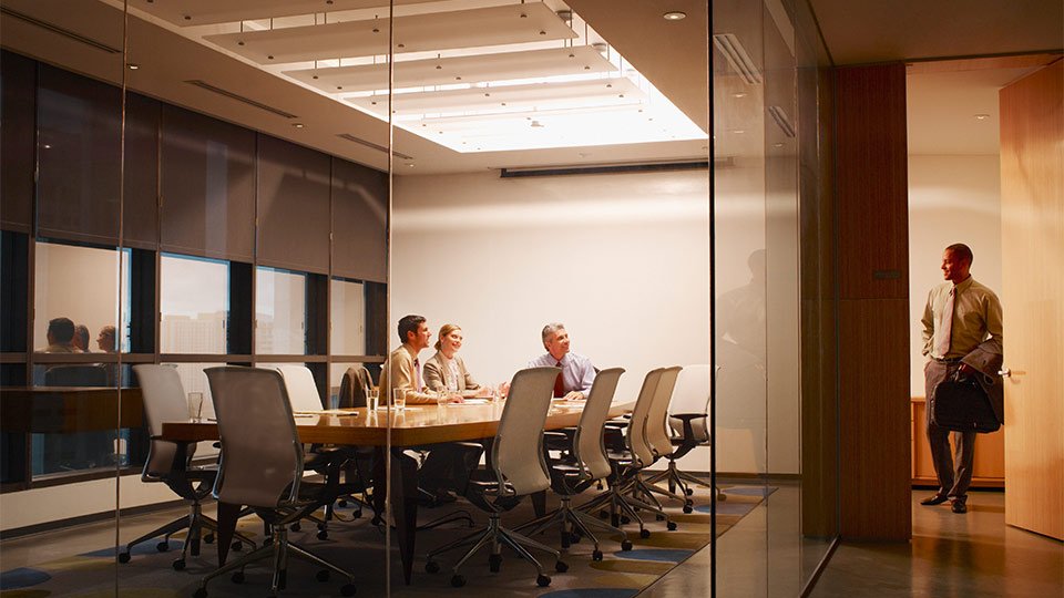 lborobusiness's tweet photo. Ever considered the effect of lighting in interviews? Read this thought provoking new research from HR experts at Loughborough University School of Business and Economics. 
Find out more at https://t.co/iFZn01eTie #HR #hrprofessionals #hrexperts https://t.co/sNBgJv3cSV