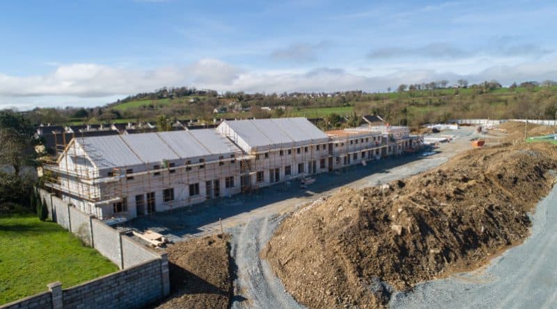 IrishBuildingOL's tweet photo. Minister for Housing visits next generation of sustainable social housing in Kerry
Read more on #Irishbuilding: https://t.co/a1IWYyoSha
#housing #visits #Kerry #socialhousing #minister #nextgeneration #sustainable #Cluid #Irishbuilding https://t.co/lnMzVZy5tN