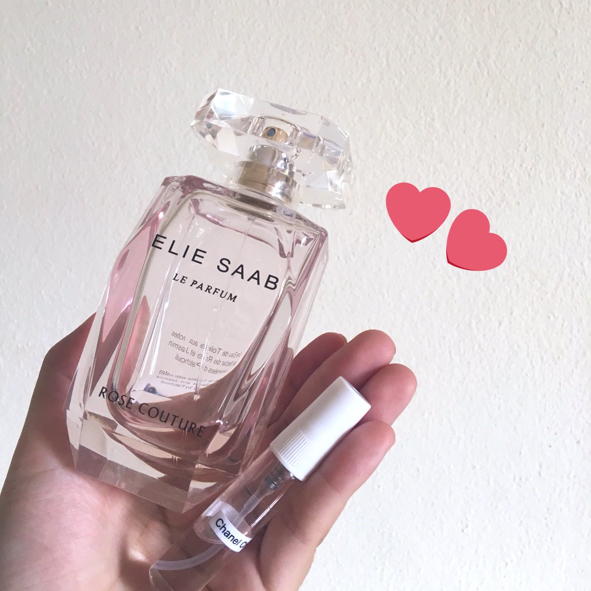 newnwen's tweet photo. @scentothemoon ได้รับน้ำหอมแล้วนะคะ แพ็คมาดีมาก
Elie saab กลิ่นกุหลาบมากๆ ส่วนเจ้า chanel หอมมากๆเลยได้มาตอนเล่นกิจกรรมในทวิต 💕 https://t.co/ua8xs1B7mN
