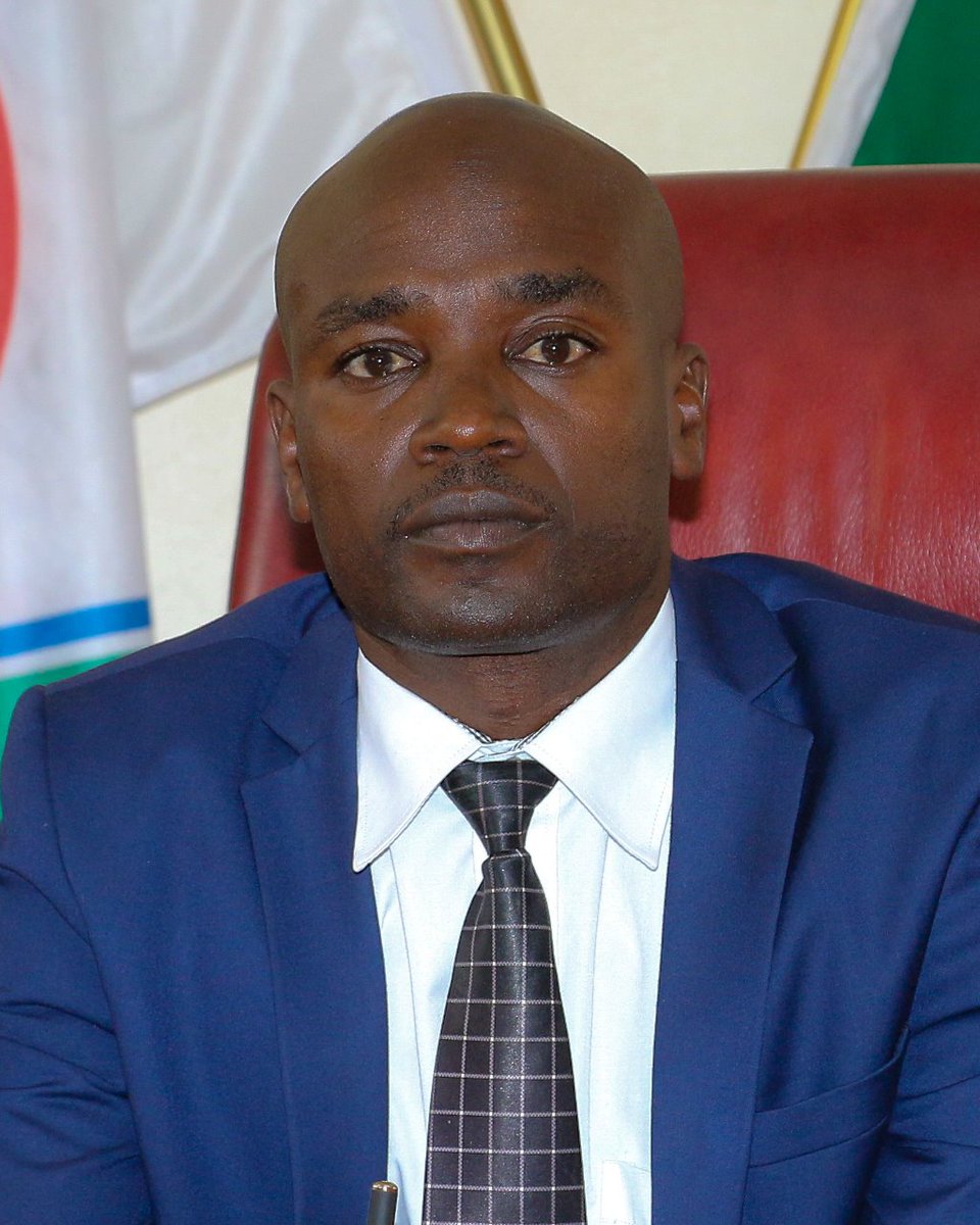 FrontierOnlineK's tweet photo. Hillary Barchok sworn in as the third governor of Bomet County, following the death of #JoyceLaboso in an event attended by DP William Ruto among others. https://t.co/zZhUipLbKE