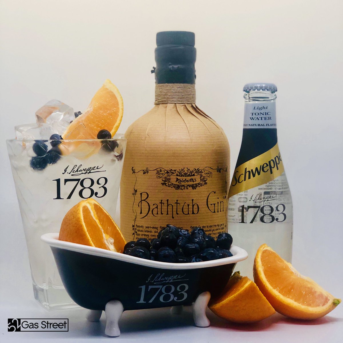52gasstreet's tweet photo. Bathtub Gin pairs beautifully with the light Indian Tonic from the 1783 range of tonic waters... 
bathtub is an extraordinary gin.. its infused with six botanicals which makes it bold in flavour !  
#bathtubgin #1783tonic #botanical #ginandtonic #gnt #gintalk #gintime #boozytalk https://t.co/rT2jAeqCiJ
