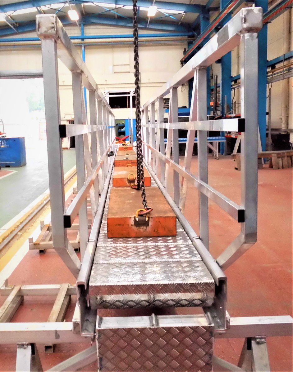 tynegangway's tweet photo. Our recently designed and manufactured 11m self-levelling pontoon access gangway, undergoing an in-house load test before despatch.

#lightweightaluminium
#selflevelling
#tynegangway https://t.co/lvbV0FNOP8