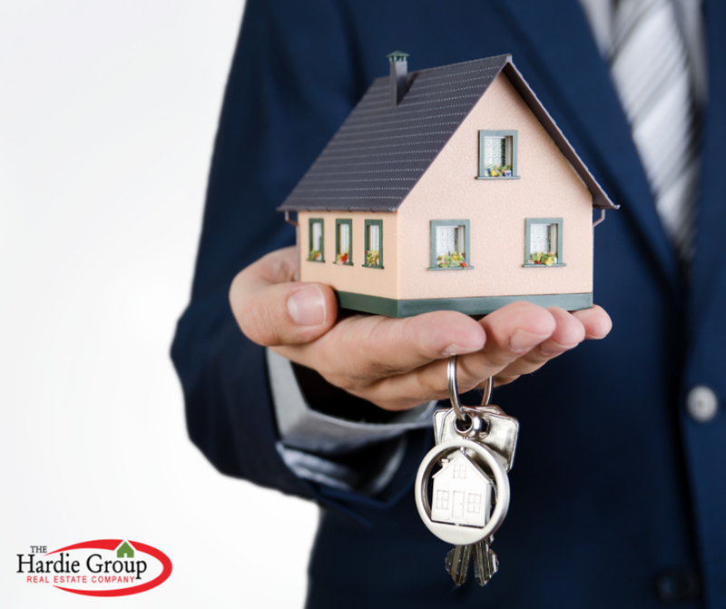 HardieGroup's tweet photo. Nothing beats the feeling of getting the keys to your new home! Are you ready to find yours? Call The Hardie Group Real Estate Company and let us help you find a home that fits all your needs! https://t.co/46fozAVpsF