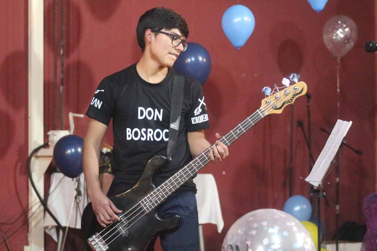 infoANS_ES's tweet photo. Ecuador – “#DONBOSROCK”: una banda de jóvenes para los #jóvenes
https://t.co/558RTziT7b https://t.co/tVY7XDL3S3