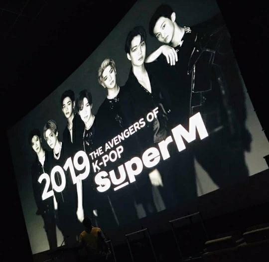 oursetajae's tweet photo. Semangat #SuperMDebuteParty !!!

Exol kan   : 

Panutan :)
"Tidak pernah" merendahkan idol lain :)
Selalu menghargai kerja keras member exo :)
Selalu memberi dukungan untuk setiap kegiatan member exo :)

Hehe I luv ma family
We are one :) https://t.co/yeD9S7msaE