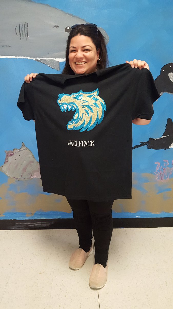 RosasPadilla1's tweet photo. Got my first birthday present from our new Science teacher at @IDEA_at_Fannin, my friend and colleague @RosenbaumJones . Welcome to @PersonalizeDISD. Ready with school spirit #WolfPack day 1 started with sparkle and G.A.M.E spirit.@PrincipalHicks @tanyania @k10watkins . https://t.co/hMRNjT7LHm