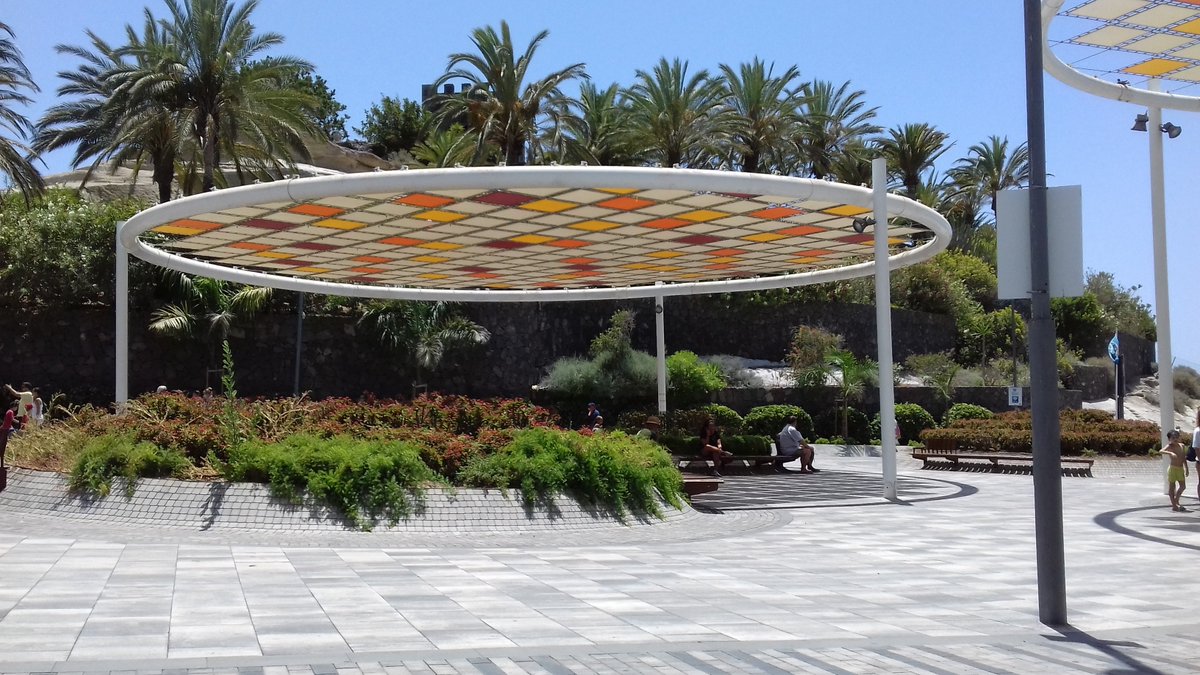 CostaAdejeHotel's tweet photo. Can you guess this #CostaAdeje https://t.co/teqxCxLnP8