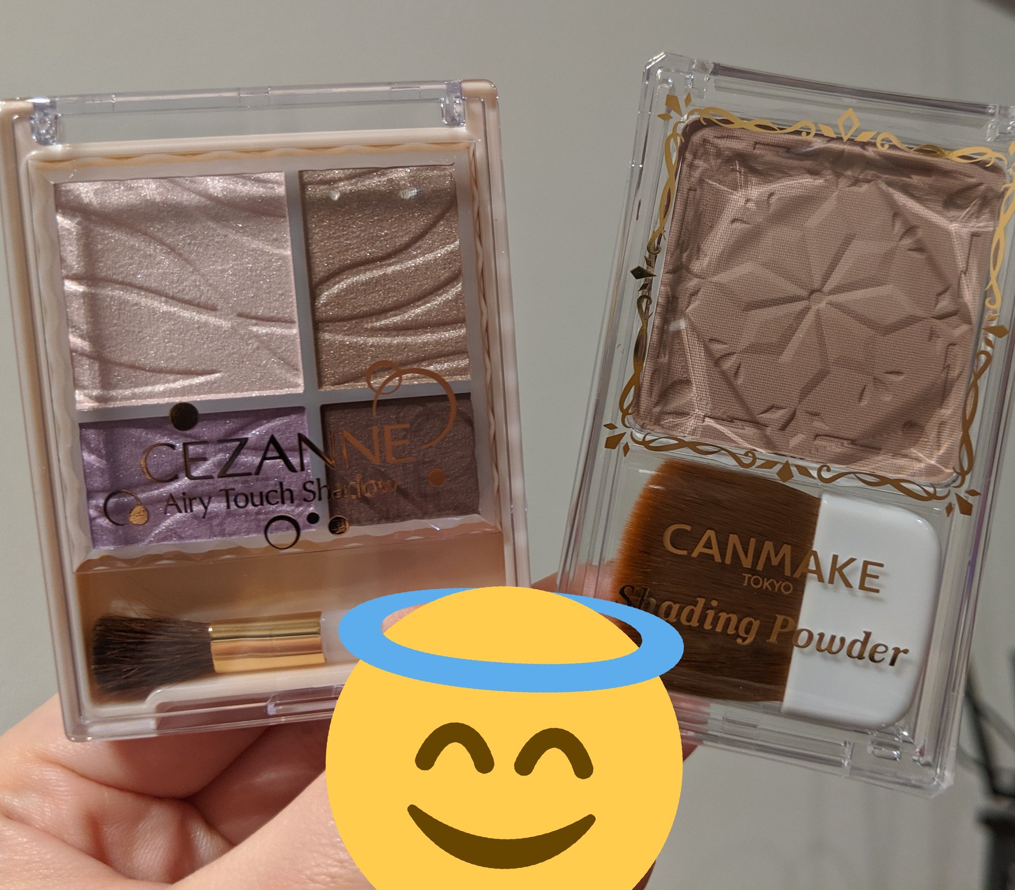 Yokoi キャンメイクのブルベ夏 用シェーディング売ってた マツキヨで探して無い と諦めて俯いたら床スレスレの下の方に紙の什器がかかってたwついでに夏用アイシャドウも買って夏の神器揃えました しかしシェーディング グリグリとってスオッチしてみて