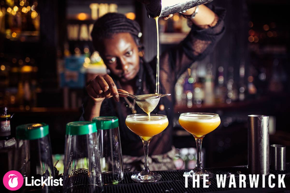 WarwickBar's tweet photo. Cheers to not waiting for the weekend!🥂
Book a table for happy hour 5pm - 7pm and enjoy 50% off selected wines &amp; spirits, £3.50 Peroni and Amstel and £5 selected cocktails!
Book online via; https://t.co/3XEDtvIDTx or call 0207 734 4409! https://t.co/XoAEORn78s