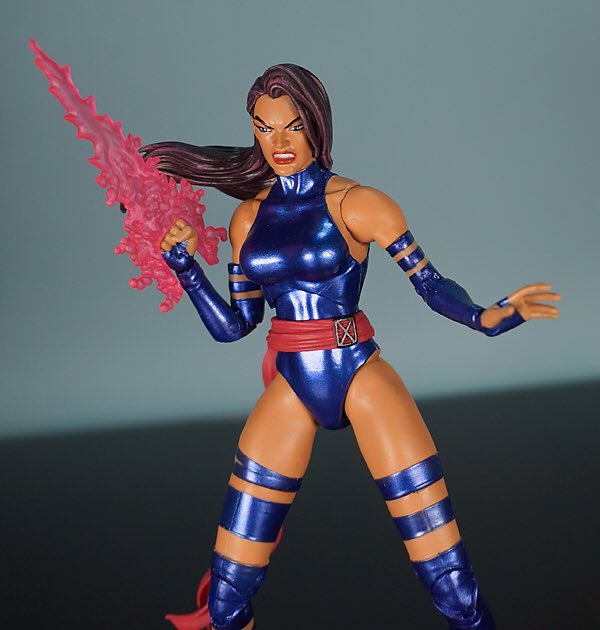 ActionFeatures's tweet photo. New Marvel Select review up! This time on the brand new @CollectDST  Psylocke figure!

Watch it here at youtube: https://t.co/69IkZq8lyL

Or head here to check it out at my blog with a photo gallery: https://t.co/Puj9i83za2 https://t.co/XrHNyByBTE