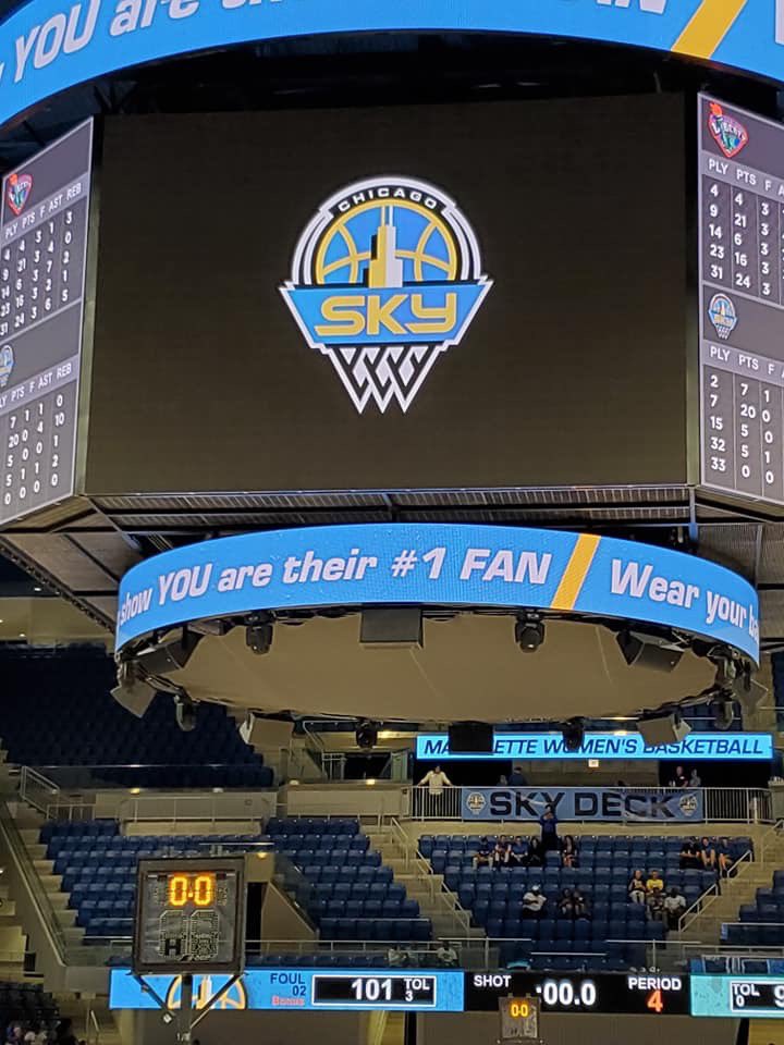 LostBoyzInc's tweet photo. Thank you @wnbachicagosky for amazing seats to yesterdayโs game versus the New York Liberty! #SkyStrong #ChicagoSupports https://t.co/YBZ2C1seRI