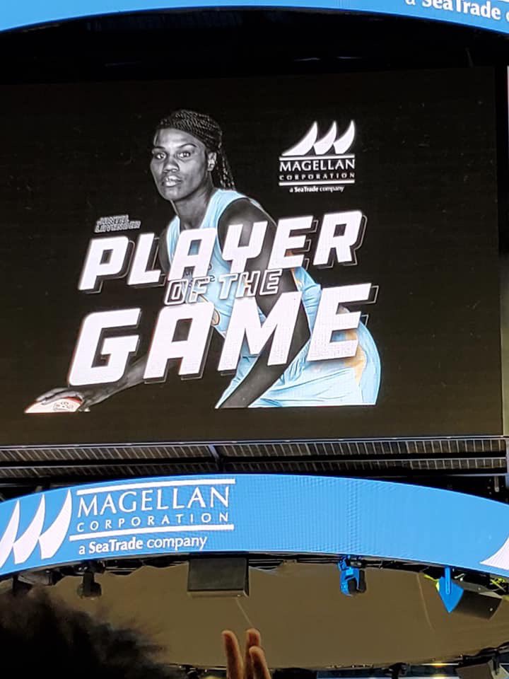 LostBoyzInc's tweet photo. Thank you @wnbachicagosky for amazing seats to yesterdayโs game versus the New York Liberty! #SkyStrong #ChicagoSupports https://t.co/YBZ2C1seRI
