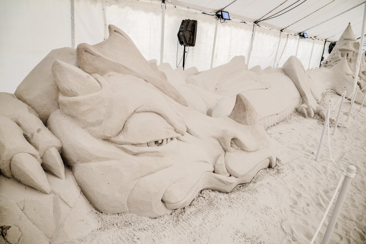 Throwback Thursday to Year 1 of the Sugar Sand Festival 🏰 The exhibit featured Clearwater Beach landmarks, beachgoers and the idea of snow versus sand! #Clearwater #SugarSand