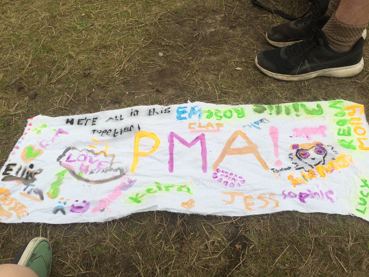 TeamPMA2's tweet image. 👏🏻 The very PMA flag 👏🏻
This was made on the first day of NCS and started our growing friendships and fun.