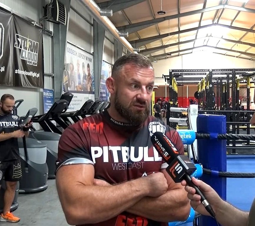 fightsport_pl's tweet photo. Sporo ciekawych informacji w wywiadzie z Arturem Gwóźdź!
https://t.co/ZW93GuzKCN
@DSF_kickboxing @FENmma #Artnox #MMA #Kickboxing https://t.co/HAIbMomHHm