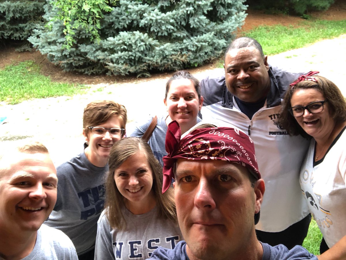 lboulden234's tweet photo. Team Yee-Haw #madeinR7 #titanpride https://t.co/3OcU4EUtWR