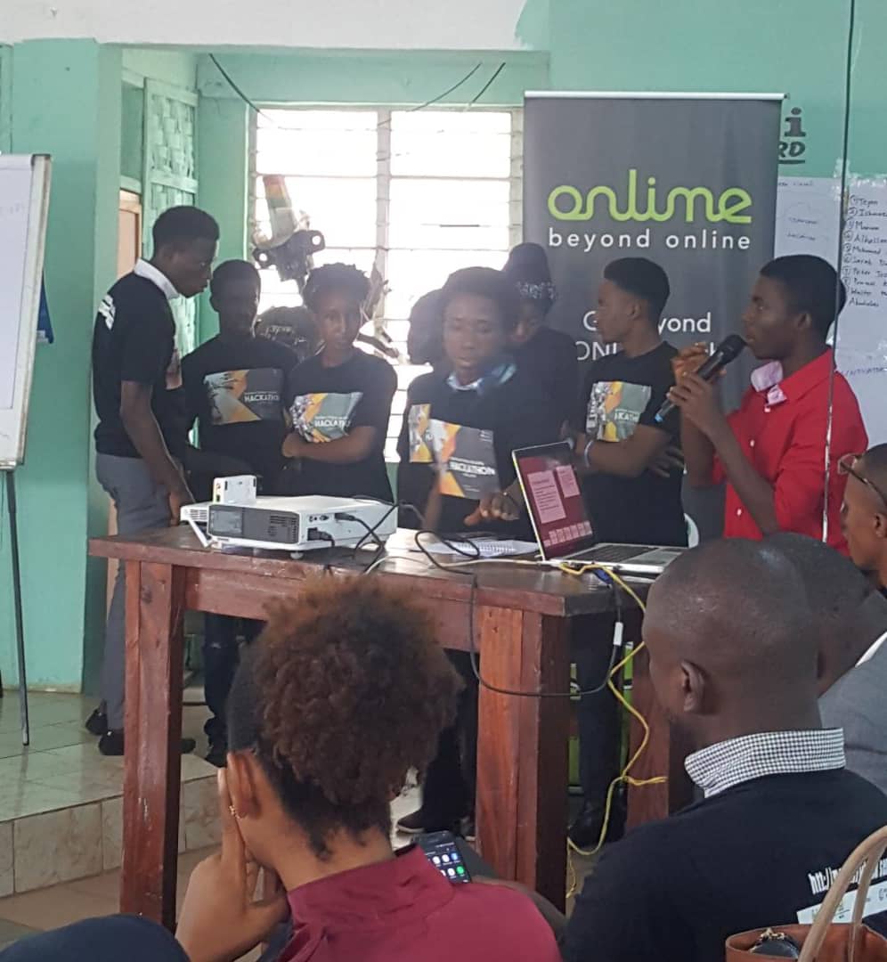 sensihub1's tweet photo. Kehbawana Tech - Sierra Leone Traffic Route and Real Time Management System
In there solutions, the team develop a web application that give traffic route and road safety signs to educate end users on road signs.
#DSTI #MoTA #worldbank #gfdrr #Sensitechhub #urbanmobilityhack https://t.co/Zs6St85DAu