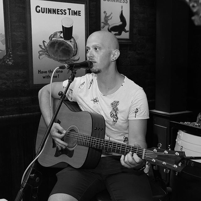 jcvancell's tweet photo. Last Saturday at @farsonsbeerfestival Playing with Juno Valdez #blackandwhitephotography #musician #guitar #taylorguitars https://t.co/imeTjn990U https://t.co/eAMv2EvX0M