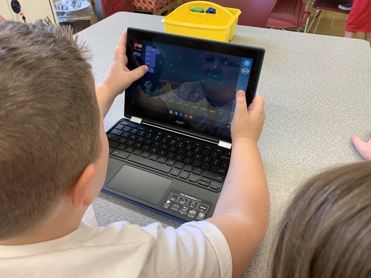 MsMcQueen3's tweet photo. Learning the basics of coding this morning in STEAM using Tynker @ACESwildcats1 #codingrules #kidsthatcode #ccsdtn https://t.co/5JHPu0i3sD