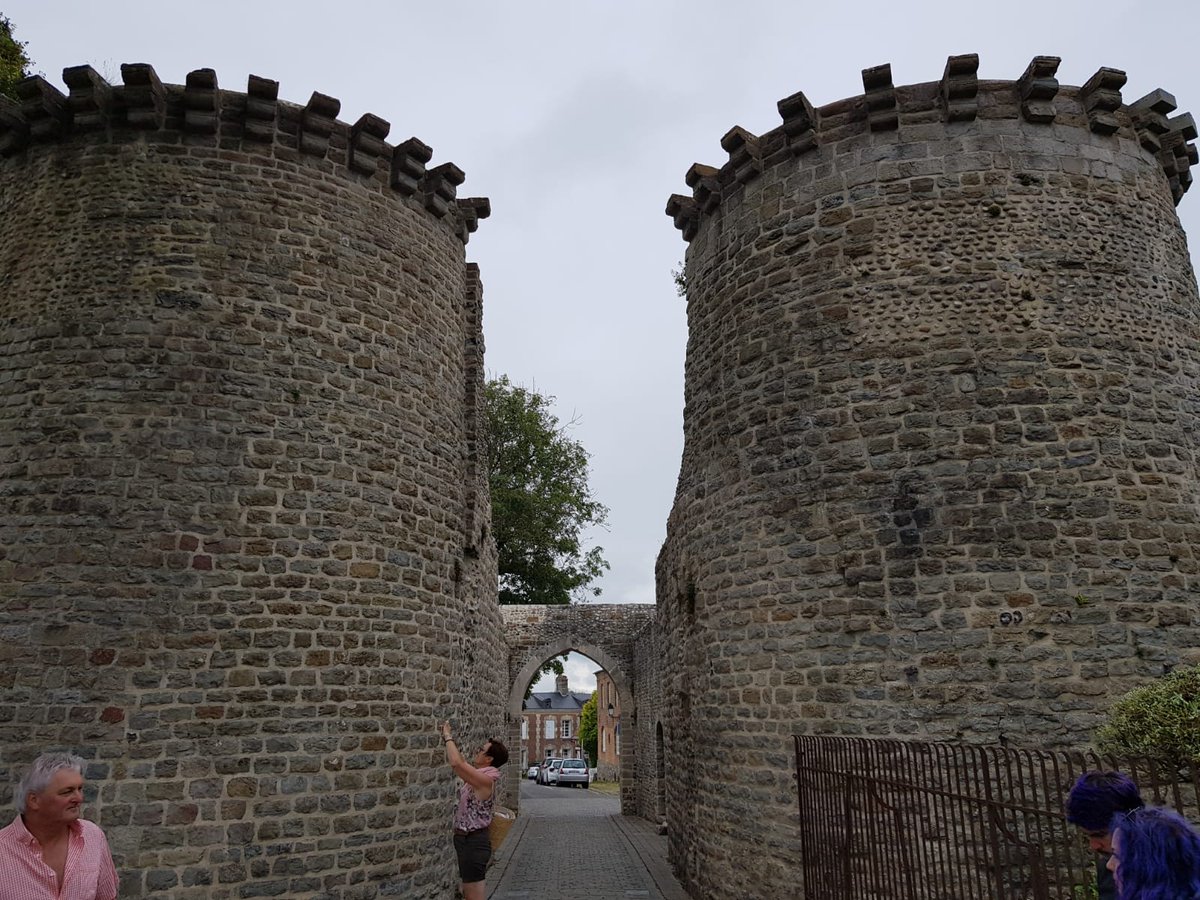 VilleColombes's tweet photo. Connaissez-vous Saint-Valery-sur-Somme ? Aujourd'hui, un groupe de 42 abonnés du service de l’#InterG sont partis à la découverte de cette ville au charme incontestable ! 🌸😍
#Colombes https://t.co/F5cYylhE1t