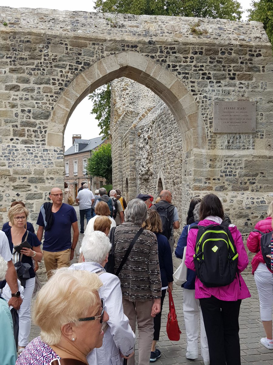 VilleColombes's tweet photo. Connaissez-vous Saint-Valery-sur-Somme ? Aujourd'hui, un groupe de 42 abonnés du service de l’#InterG sont partis à la découverte de cette ville au charme incontestable ! 🌸😍
#Colombes https://t.co/F5cYylhE1t