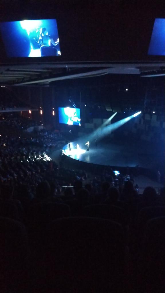 roc7202's tweet photo. Here we go #GLS19 https://t.co/RdbuyxKMdS