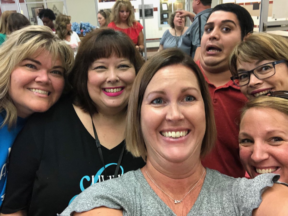 MrPadronsClass's tweet photo. Just because  #florenceblackelm #selfie5 https://t.co/RHfEcDS6oZ