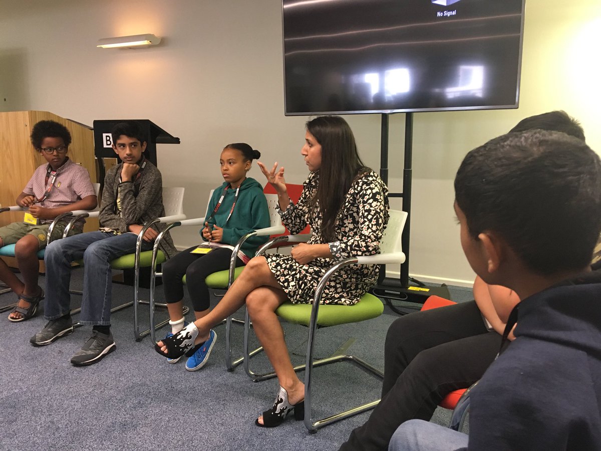 codingbrum's tweet image. Inventathon Day 4 and we’re busy preparing our presentations for the judges tomorrow - with top tips from ⁦@bbcwm⁩ @nikkitapper⁩ &amp;amp; ⁦@bbcmtd⁩ ⁦@AmyColeNews⁩ 
Key learnings: tone of voice, structure, fun!

⁦@BBCBhamPR⁩ ⁦@BBCBlueRoom⁩ #coding