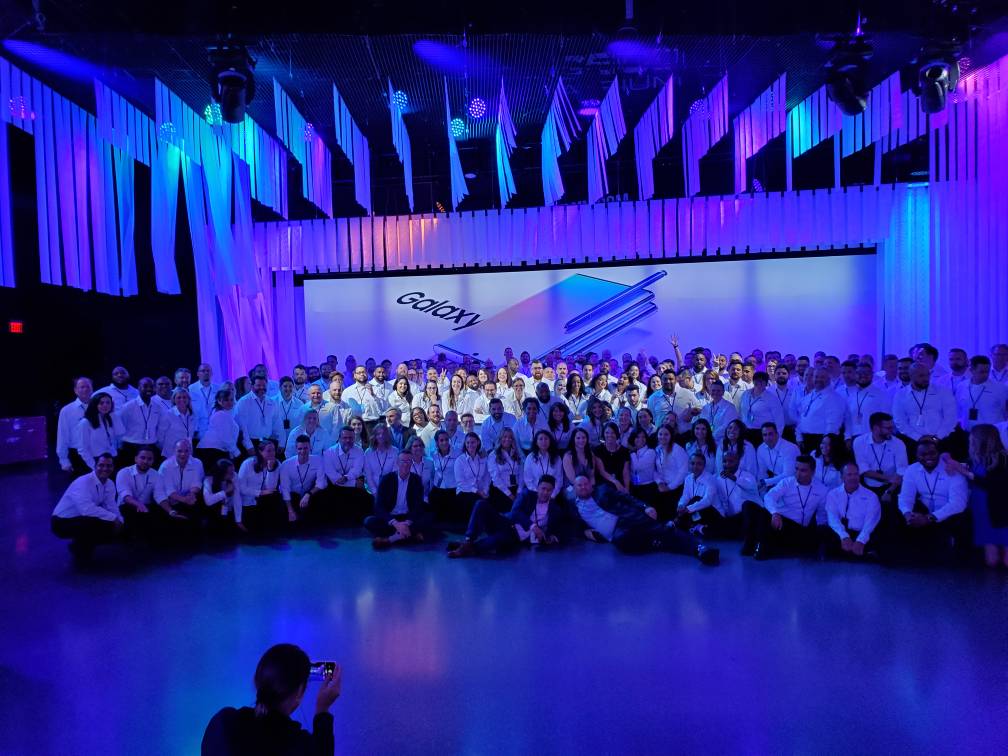 CoachJBrazil's tweet photo. Samsung Galaxy Note 10 unpacked in Brooklyn NY! I had an absolute blast representing South central with some of the coolest people I know. This is how we stay #SCTIGHT. Its officially #Note10SZN LETS GO!! #SamsungPowershare #STXISBEST @Krivs14 @pj_toms https://t.co/RtdpgQN6mT
