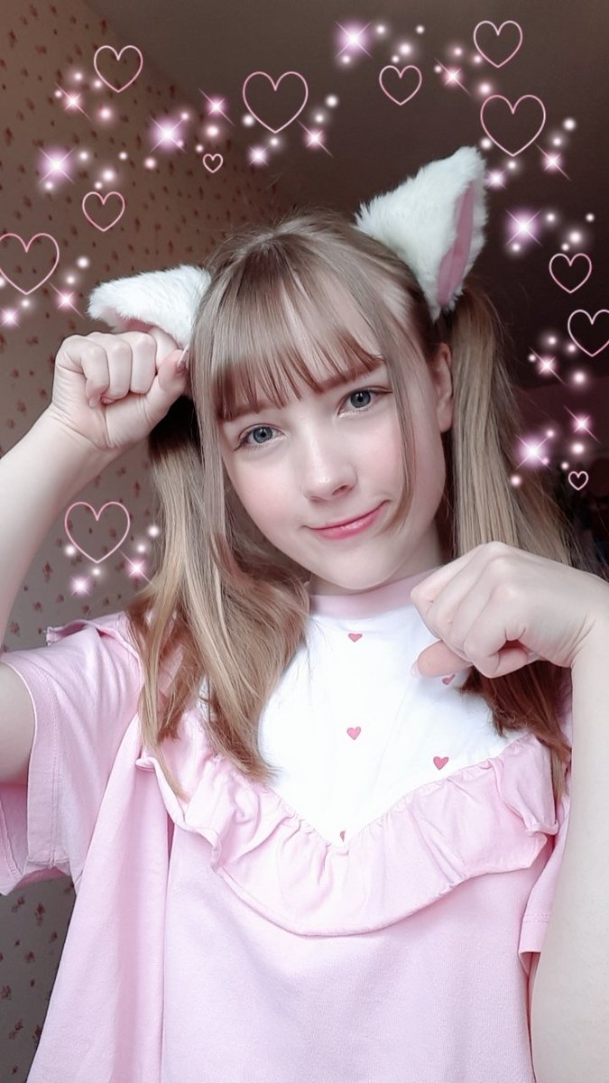 KeikoMeian's tweet photo. Nyan nyaaaan ~ ฅ•ω•ฅ
Today is international cat day! Onii-chan and onee-chan can celebrate too by wearing cat ears like I am! (=ↀωↀ=) We have our own cat in the manor but I want to see more cats!! Do you have a cat? I want lots of cat pictures! |･ω･)ﾉ @meianmaids #maidcafe https://t.co/33RASQrxs6